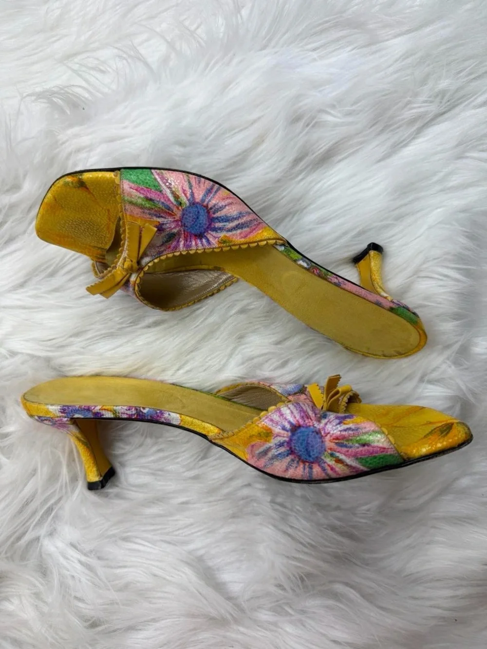 Stuart Weitzman Kitten Heels